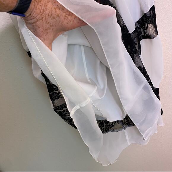 Speechless White and Black Layered Dress 12 - Picture 7 of 9